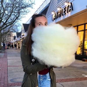 Meet your Posher, Lynn